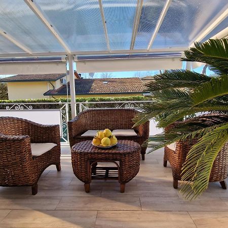 Tra Forte Dei Marmi E Marina Di Massa - Il Melograno Luaran gambar