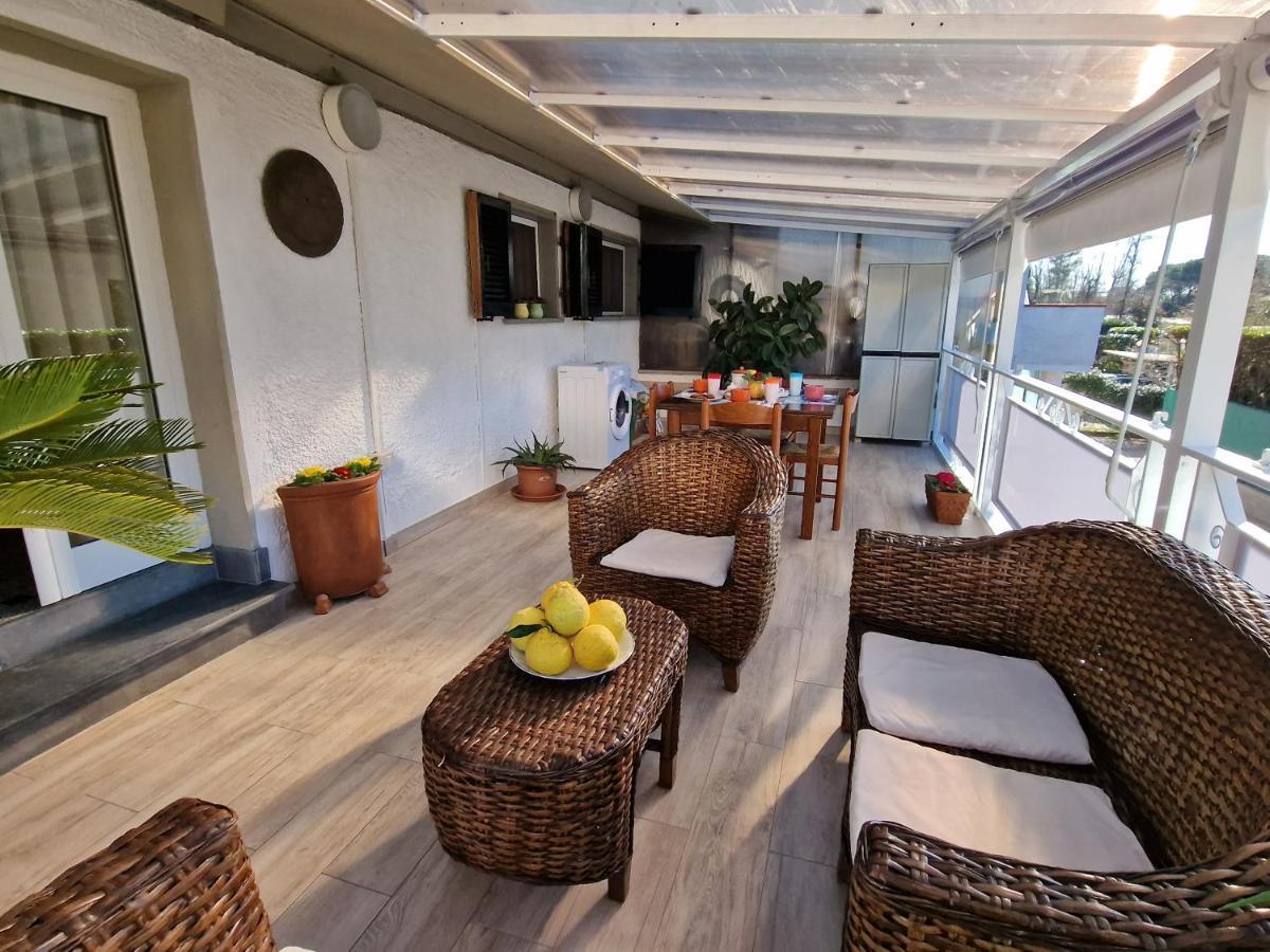 Tra Forte Dei Marmi E Marina Di Massa - Il Melograno Luaran gambar